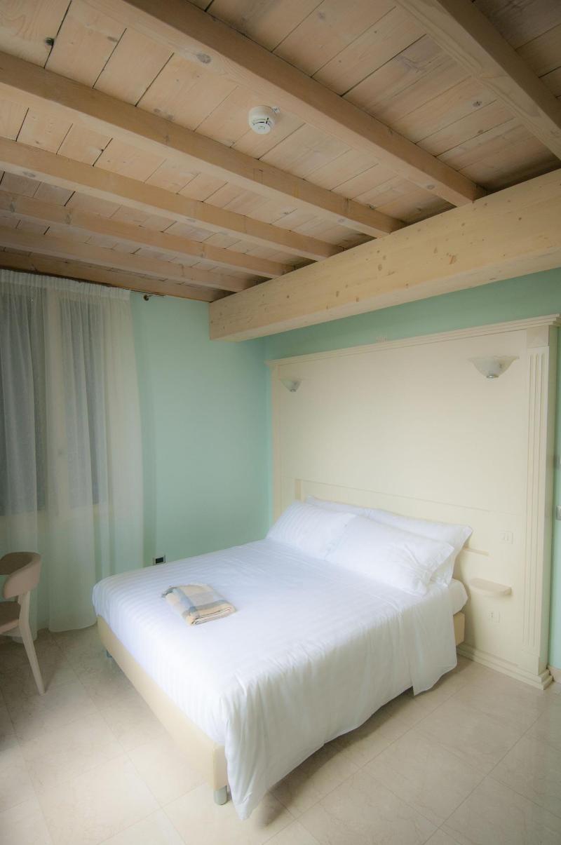 Hotel Villa Maranello Esterno foto