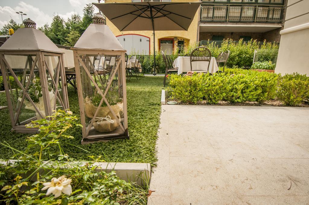 Hotel Villa Maranello Esterno foto