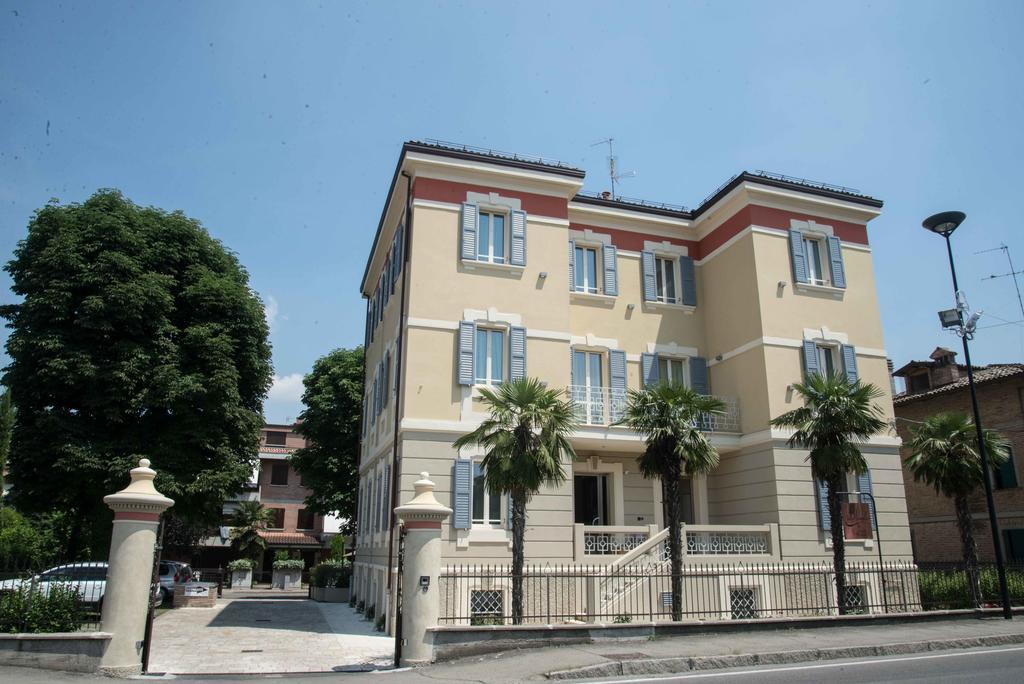Hotel Villa Maranello Esterno foto