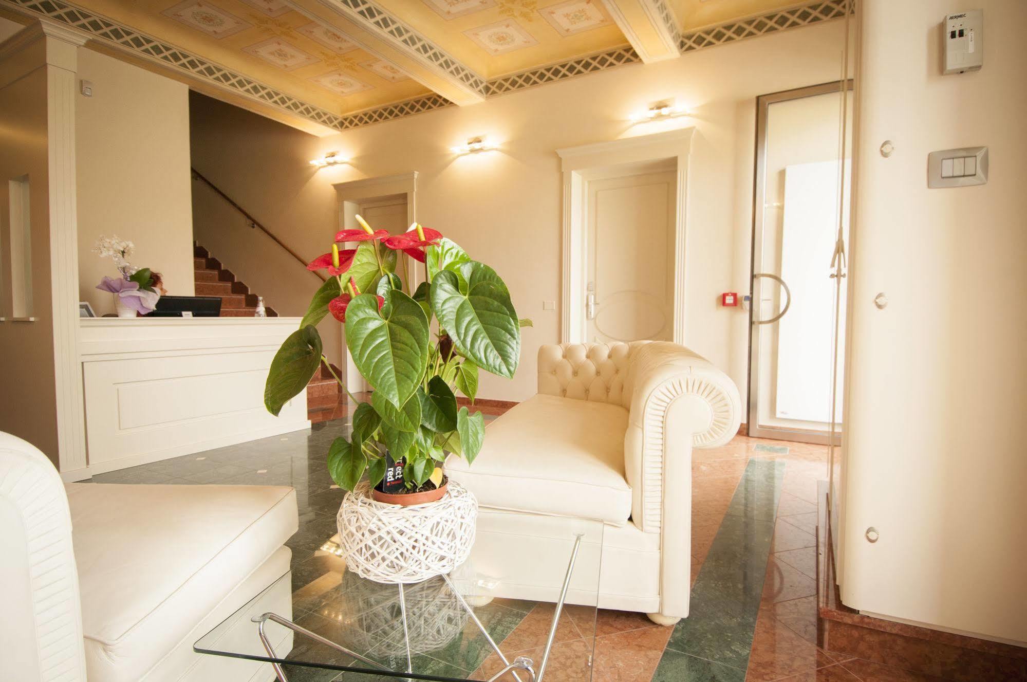 Hotel Villa Maranello Esterno foto
