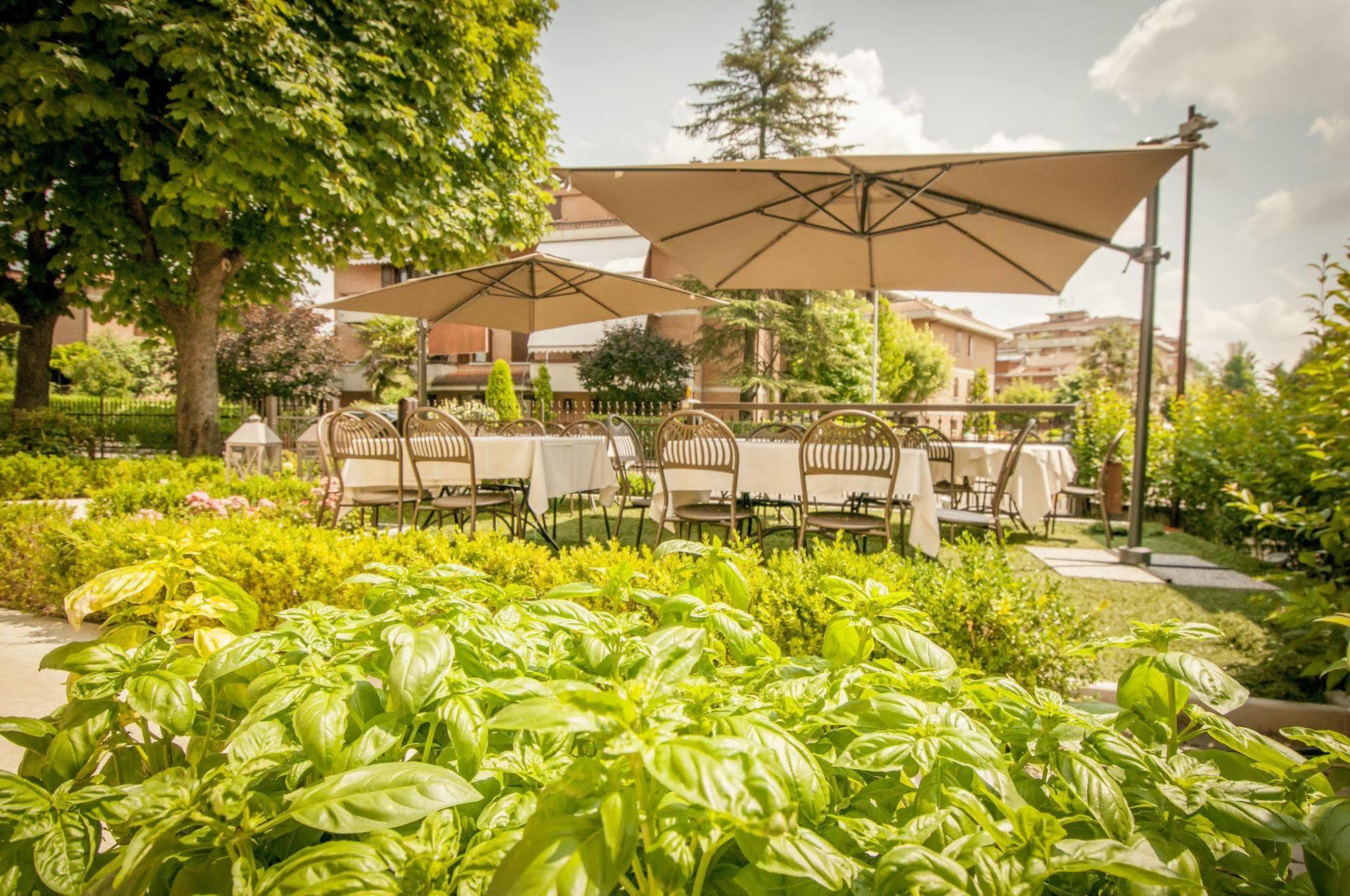 Hotel Villa Maranello Esterno foto